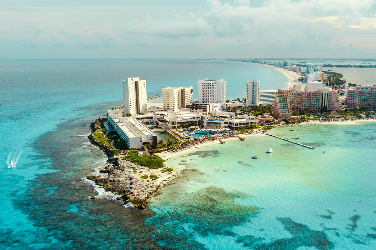https://skydentalcancun.com/wp-content/uploads/2025/03/where-to-stay-dentics-cancun.jpg